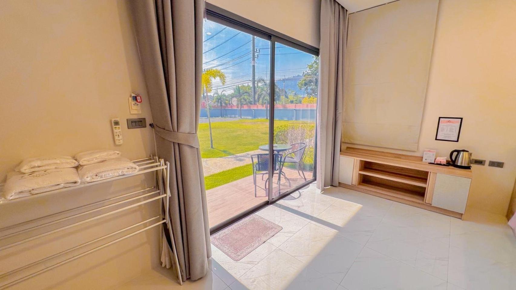 The Memories Hill Phuket Hotel Thalang Exterior photo